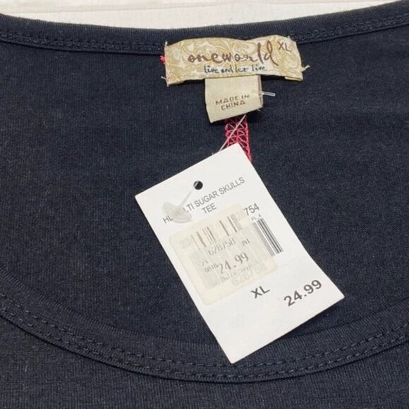 One World Women's XL Tee Black Sugar Skull Rhinestone Soft Day Of The Dead NWT - Picture 6 of 7